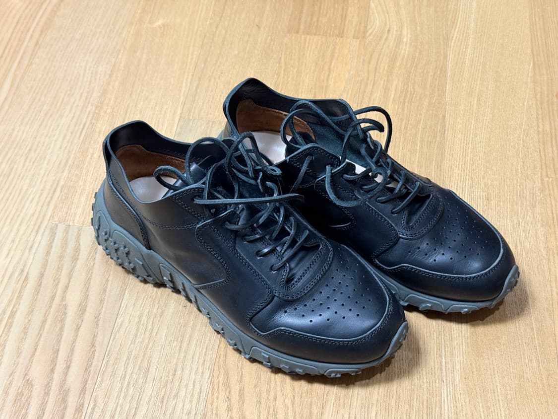 부테로 빈치x 블랙 41사이즈(운동화 270) 3회 착용 판매 상품이미지1