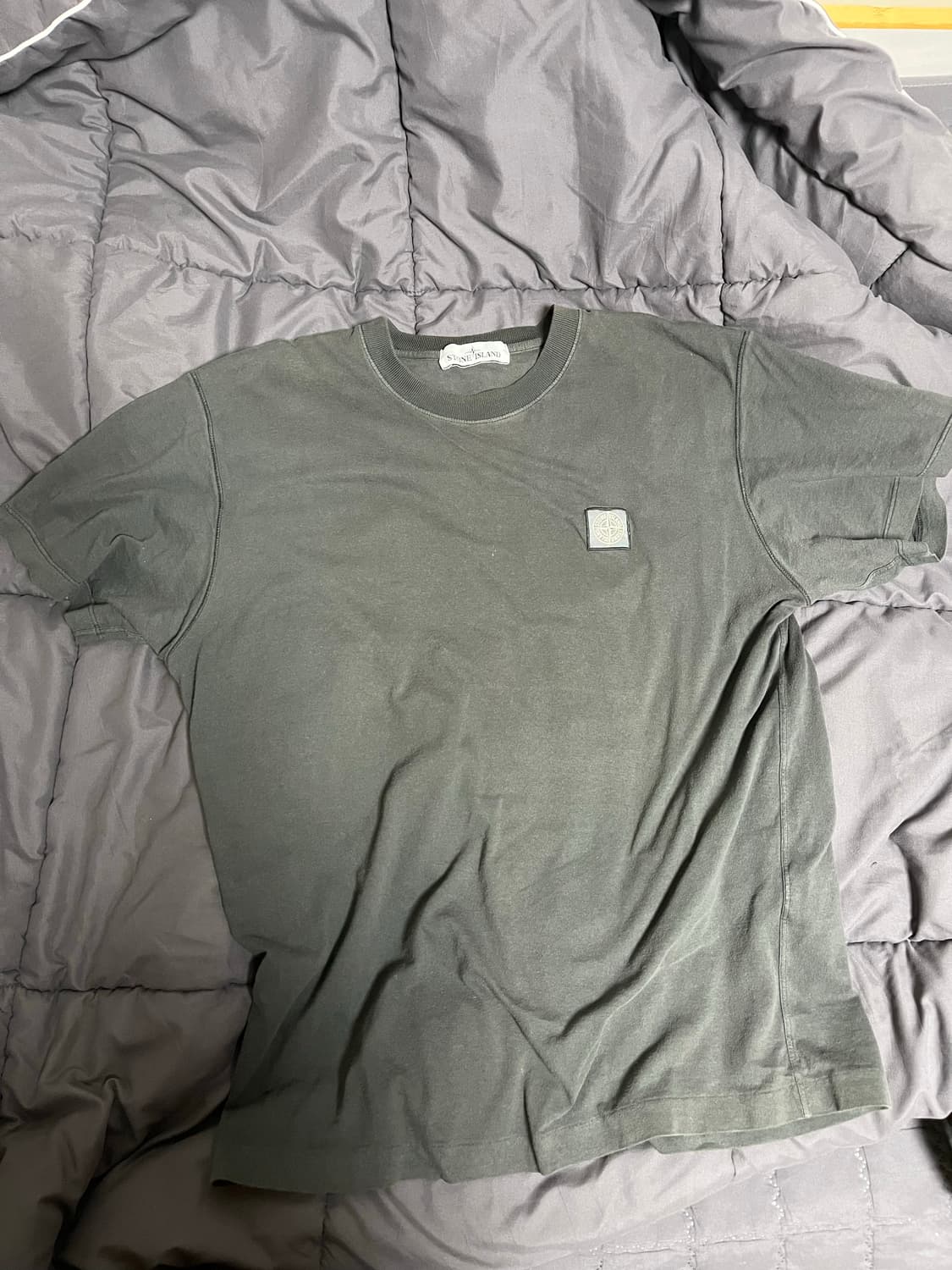 스톤아일랜드 반팔 그레이 로고 패치 상품이미지1