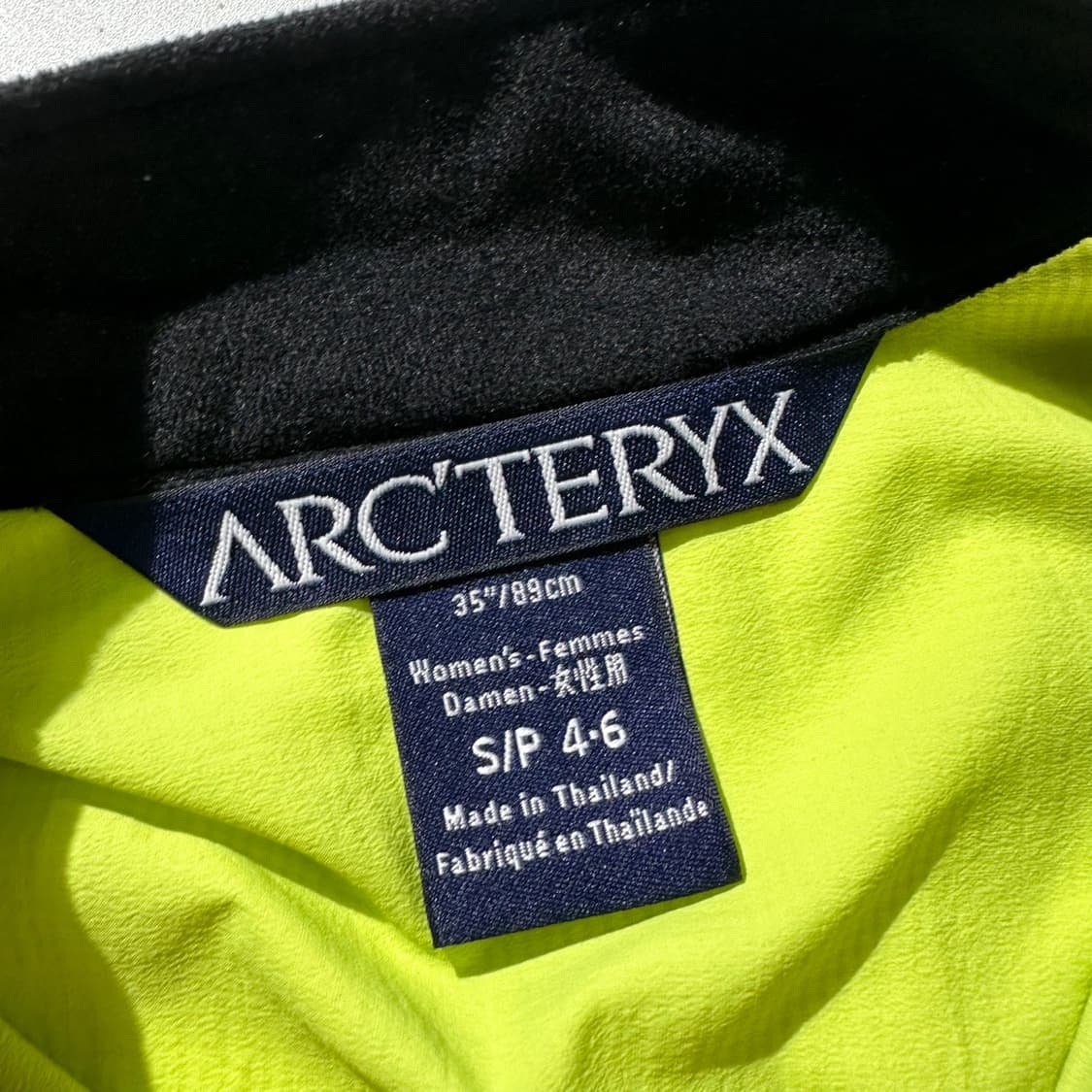 아크테릭스 로고 바람막이 자켓 상품이미지3