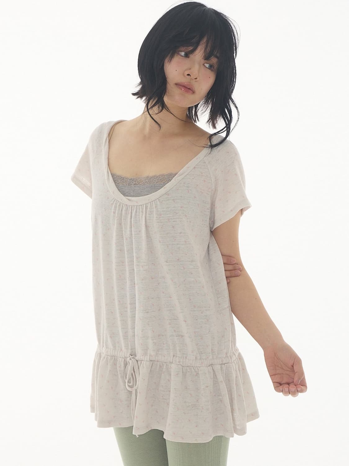 익스파이어드 걸 STILL FLOWER TOP ASH IVORY 상품이미지3