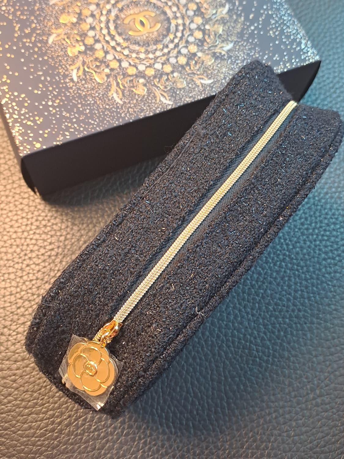 샤넬 2025 홀리데이 파우치 상품이미지2