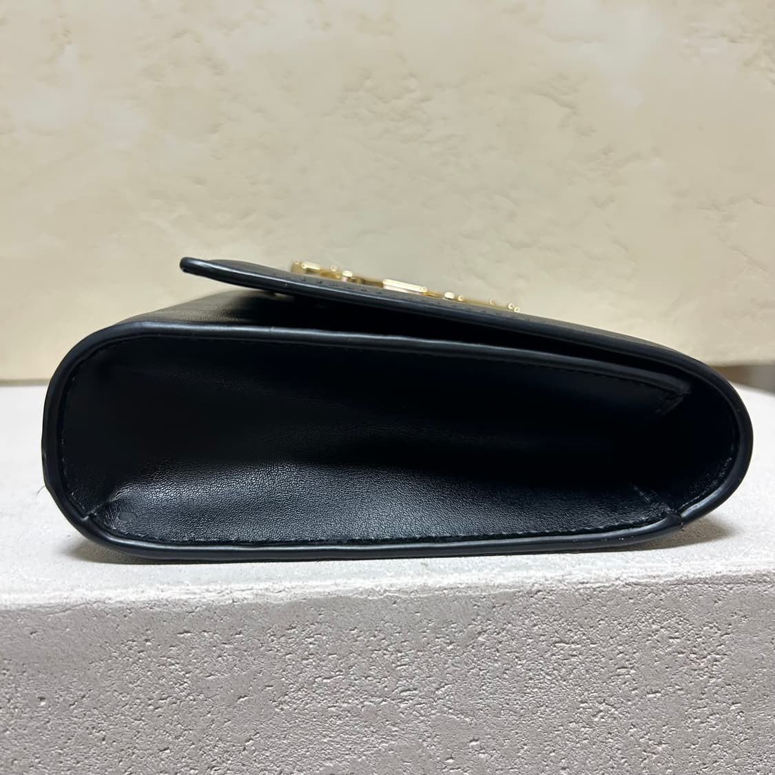 입생로랑 클러치백 정품 상품이미지4