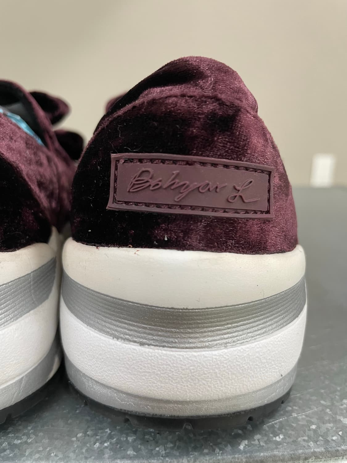 슈콤마보니 티아라 벨벳 스니커즈 235 상품이미지9