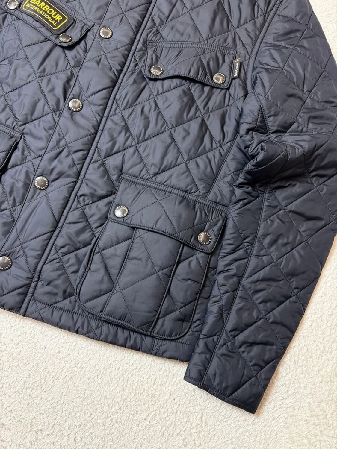 바버 Barbour 인터내셔널 애리얼 퀼티드재킷 PN6562 상품이미지5