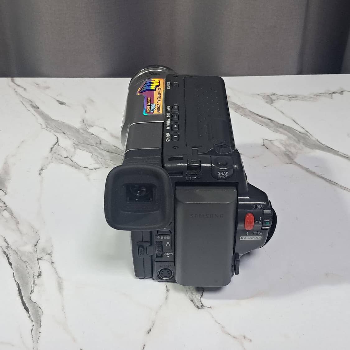 상태 좋은 삼성 8mm Hi8 캠코더 VM-B5700 상품이미지4