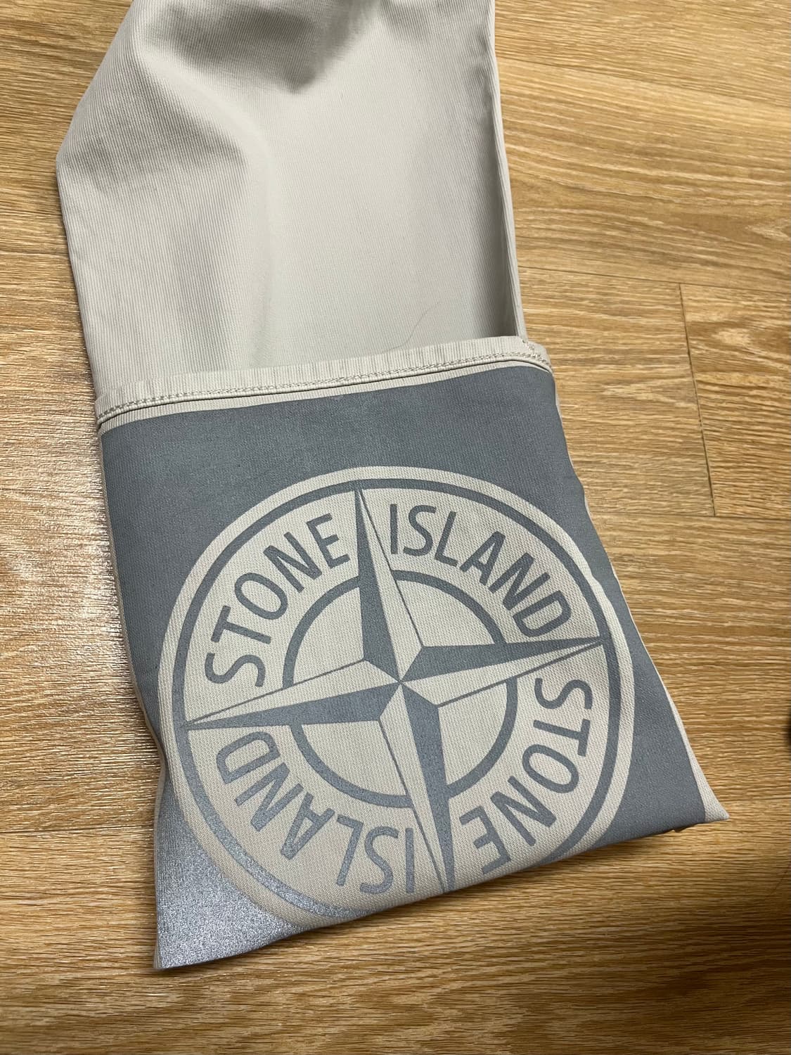 [새상품]스톤아일랜드 바지 팝니다 상품이미지3