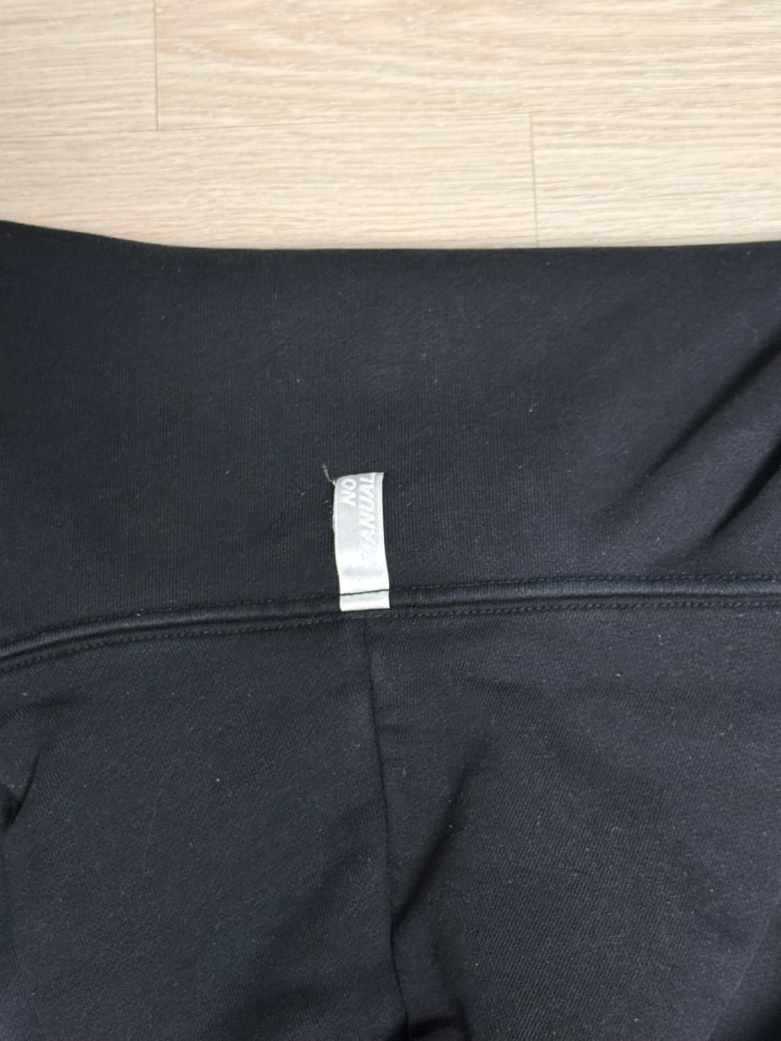 노매뉴얼 DR LOGO  블랙 후디티 상품이미지3