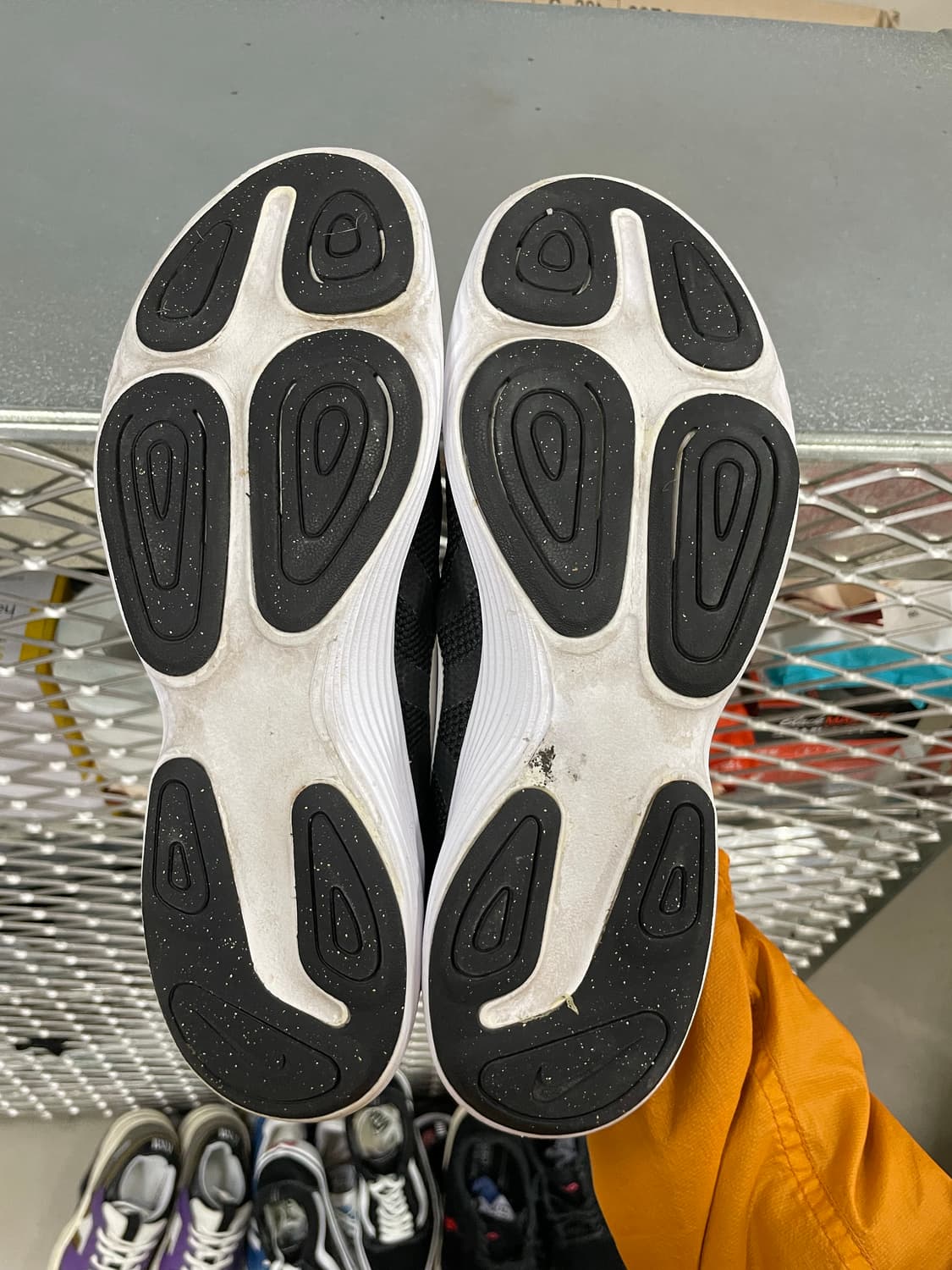 나이키 레볼루션 4 블랙 270 상품이미지6