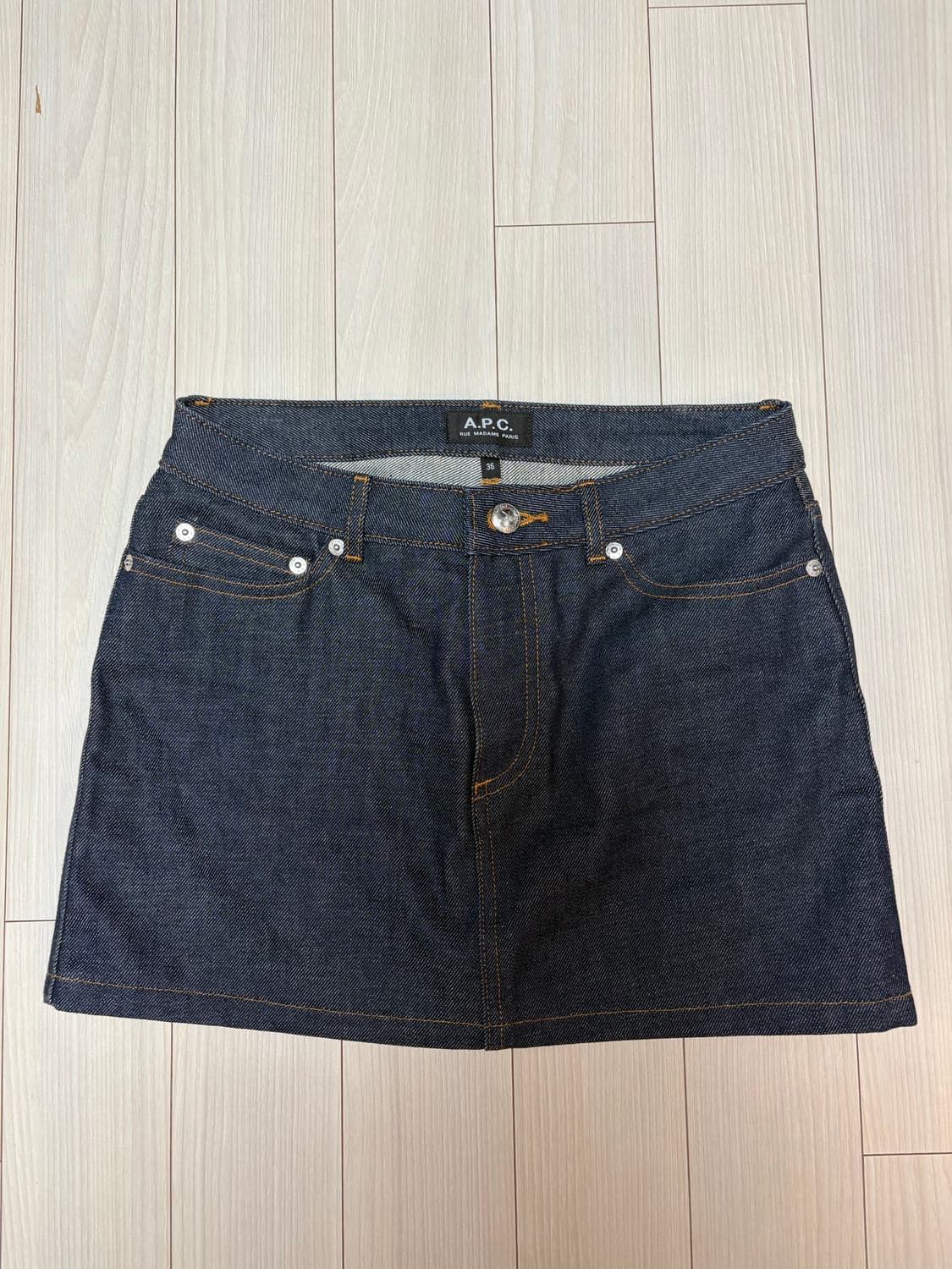 a.p.c. 데님 스커트 상품이미지1