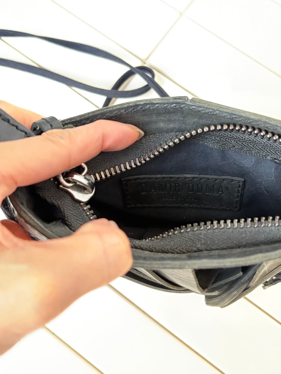 다미르 도마 레더 크로스바디 백 상품이미지3