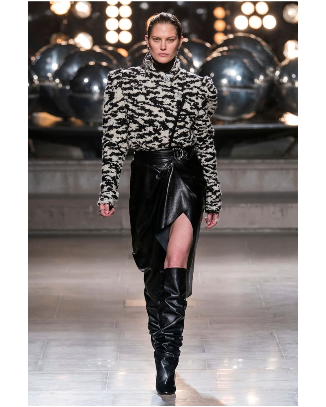 이자벨마랑 2019FW 런웨이 다프네 크롭 자켓 상품이미지2