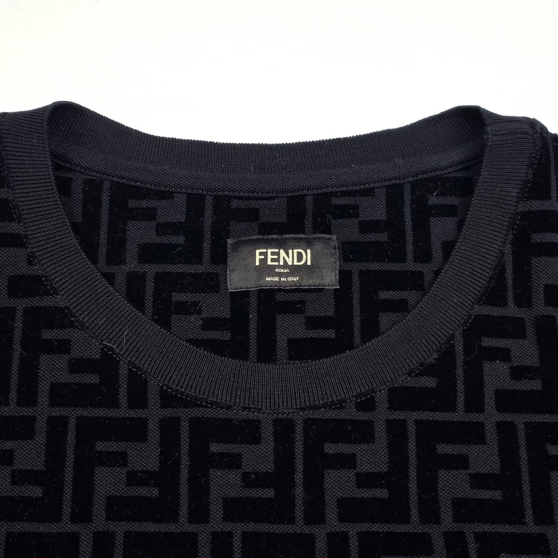 펜디 FF 벨벳 반팔 티셔츠 상품이미지4