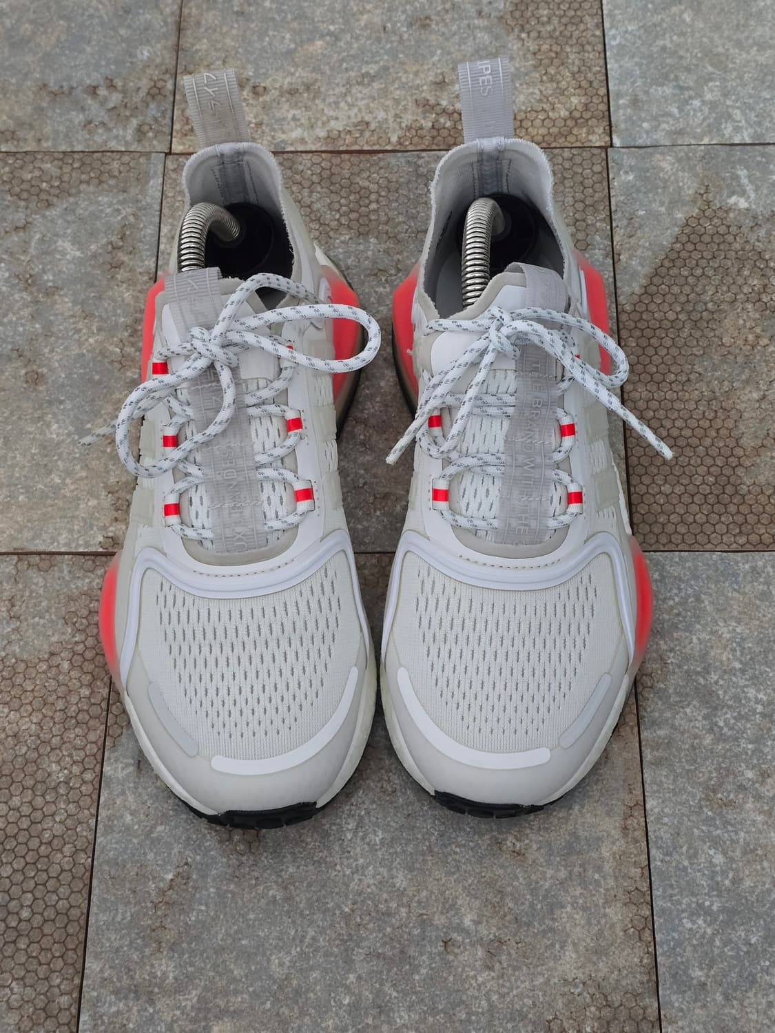 (230)아디다스 nmd v3 클라우드 화이트  상품이미지2