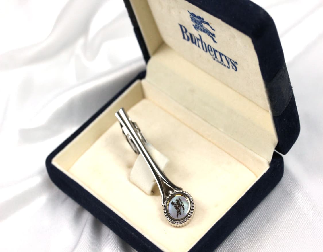 버버리 A+등급 5.8cm 천연자개 남자 명품 넥타이핀 상품이미지1