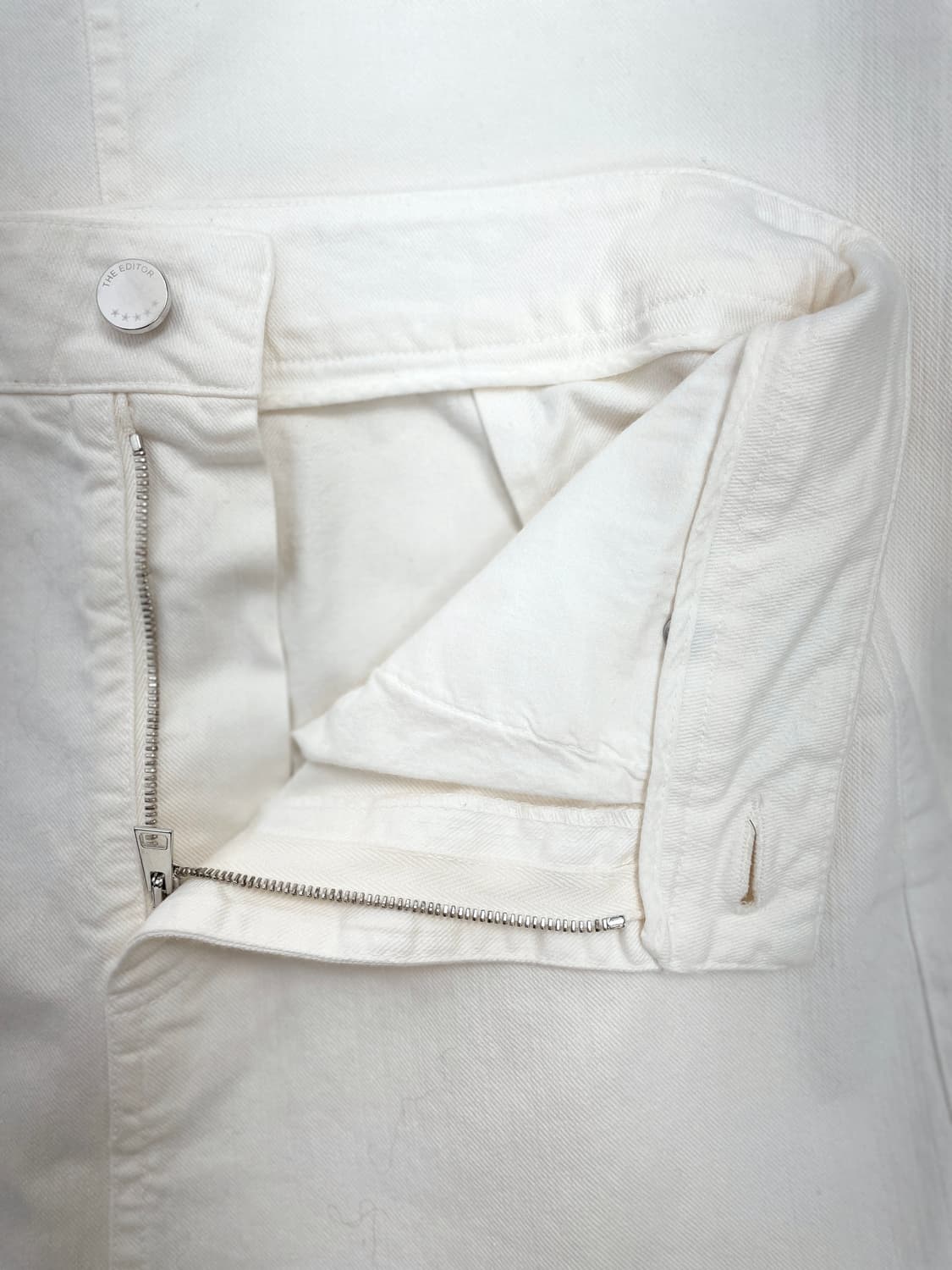 더 에디터(THE EDITOR) 별 자수 화이트 데님 롱 스커트 상품이미지5