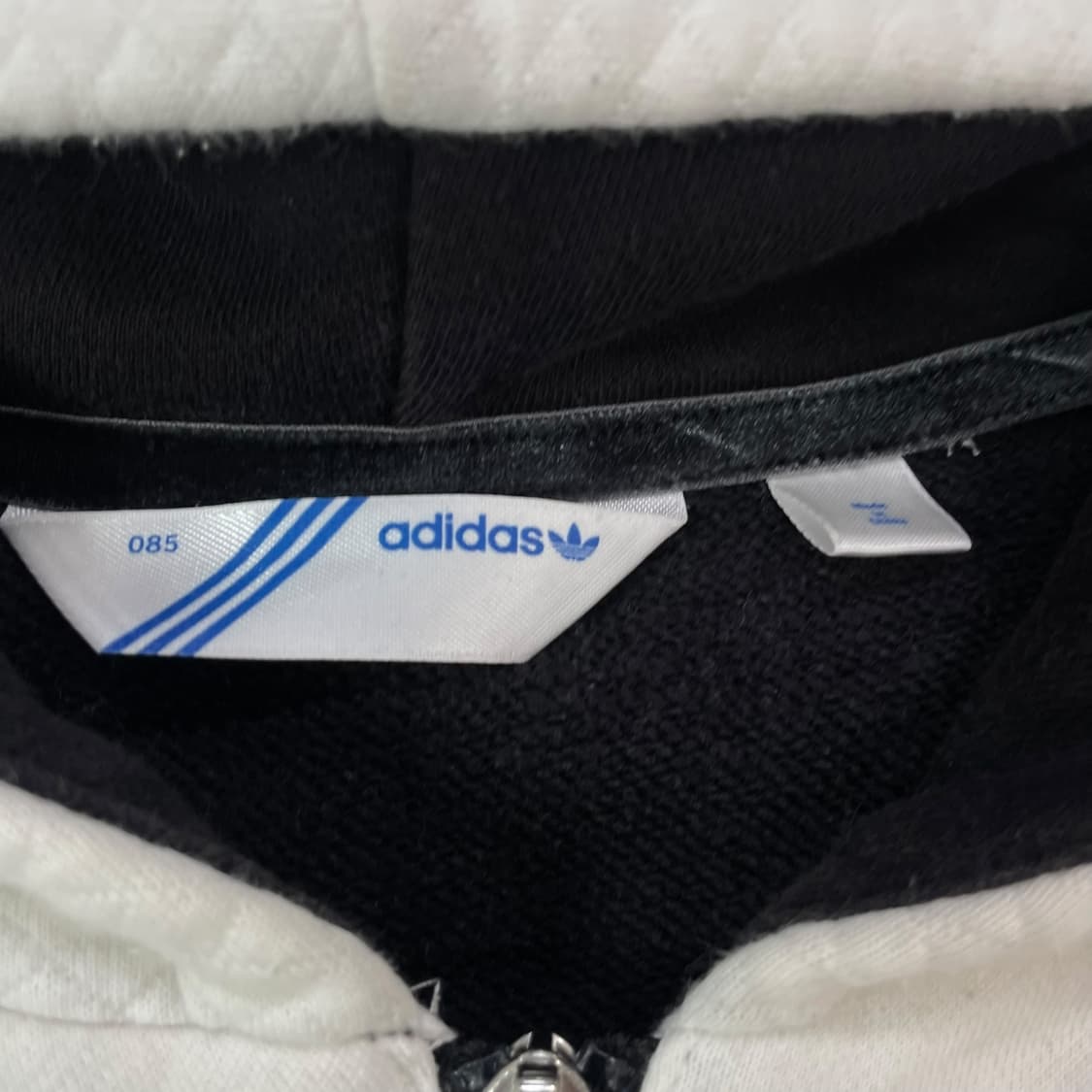 아디다스 불꽃 로고 화이트 패치 후드집업 상품이미지4