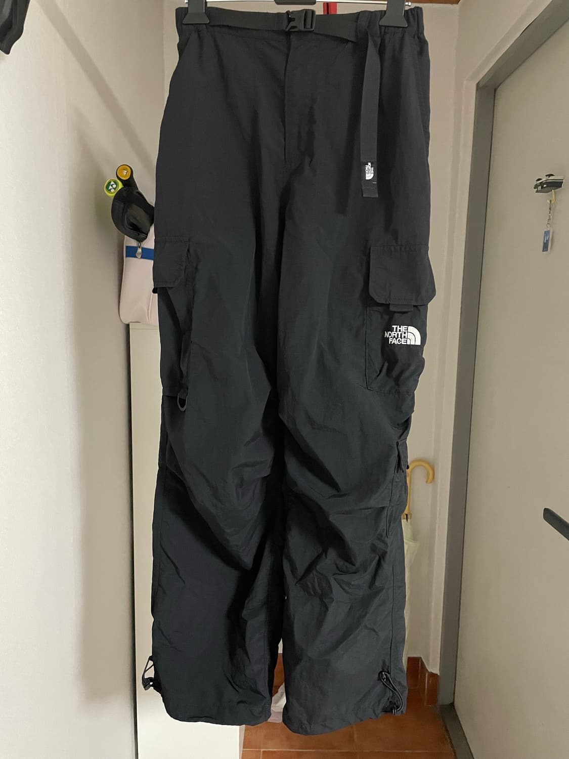 NP6NR10A 남성 베스티 팬츠_BLACK 상품이미지1