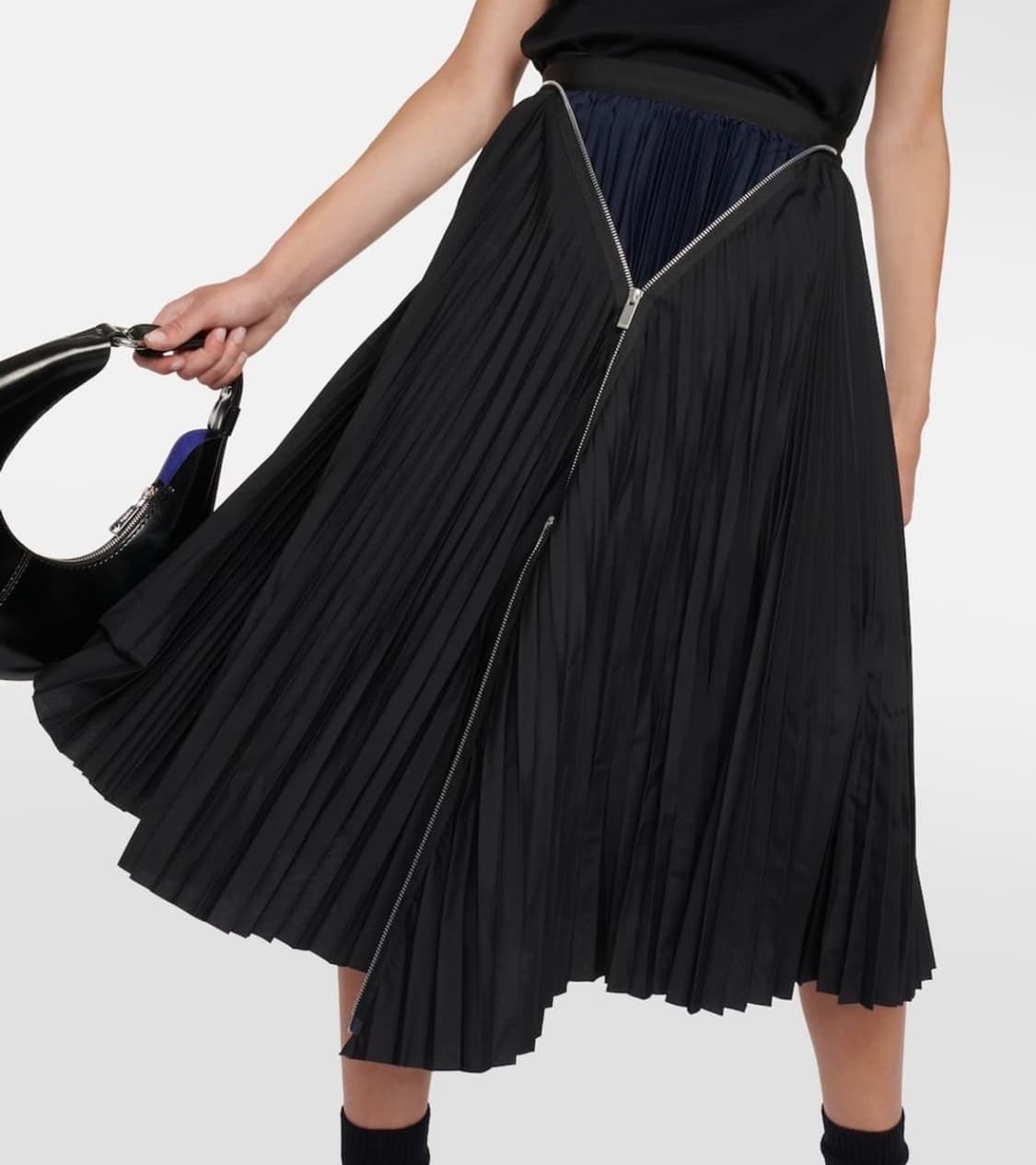 사카이 ZIP 플리츠 스커트 블랙 상품이미지1