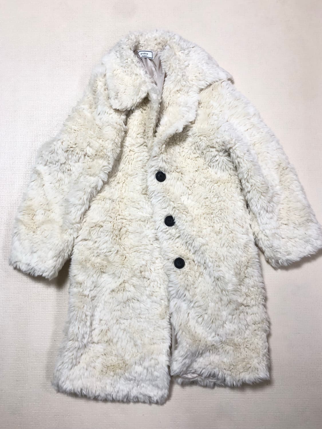 포에트서울 아이보리 롱 퍼 코트 상품이미지9