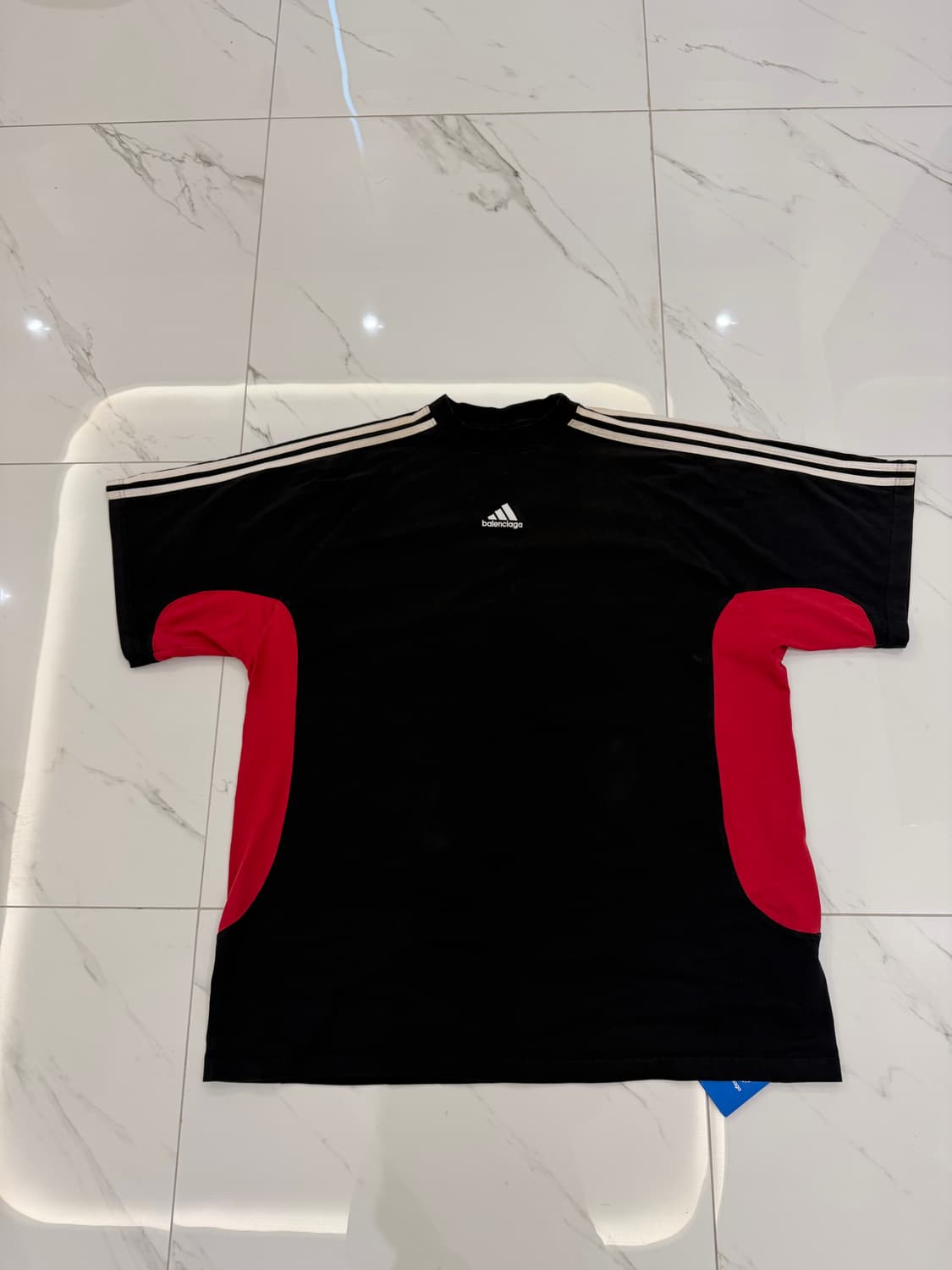 발렌시아가 아디다스 트랙 빨검 오버핏 티셔츠 상품이미지7