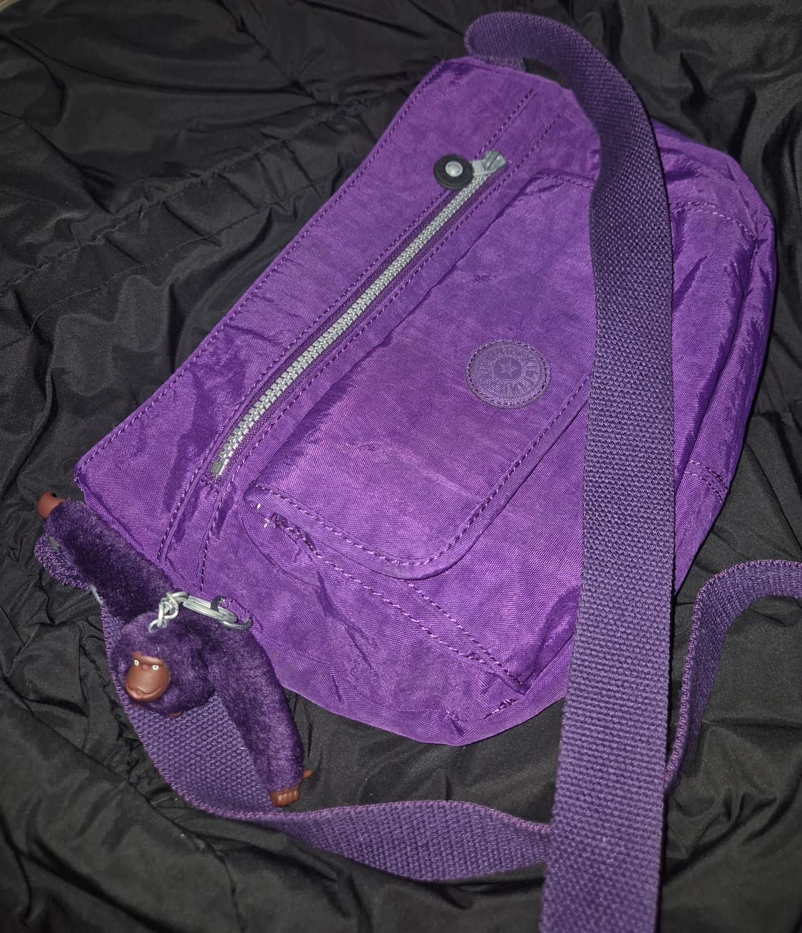 키플링 수납력 좋은 포도빛깔 보라색 크로스백 상품이미지2