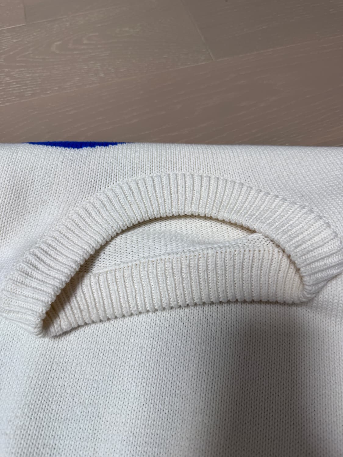 아더에러 트윈 하트 로고 니트 A1 상품이미지5