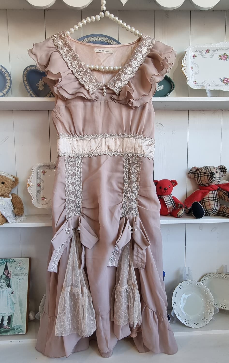 엑시즈팜(axes femme) 로지밀크티 레이스카라 프릴 원피스 상품이미지1