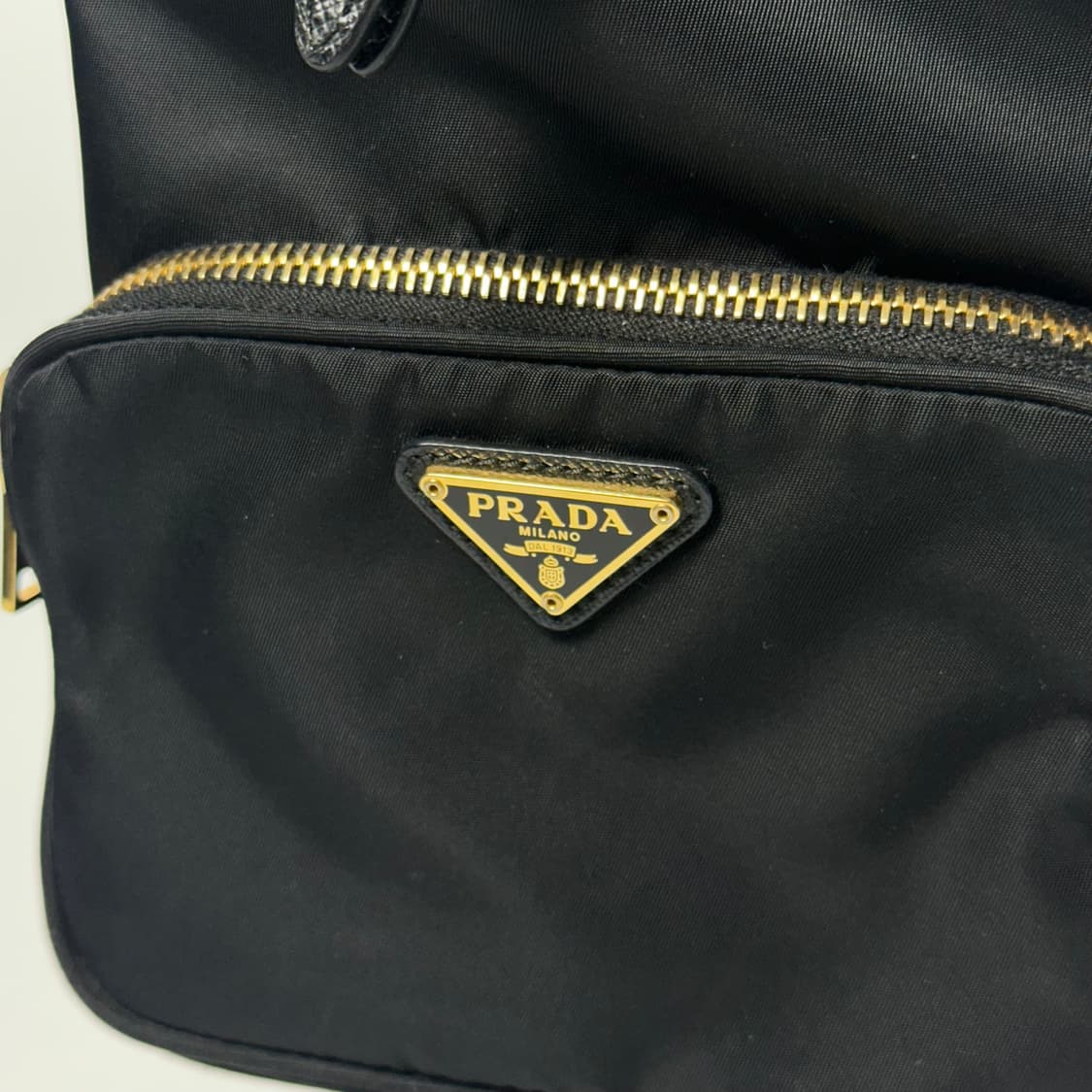 [S급] 프라다 삼각로고 리나일론 금장 버킷백 상품이미지7