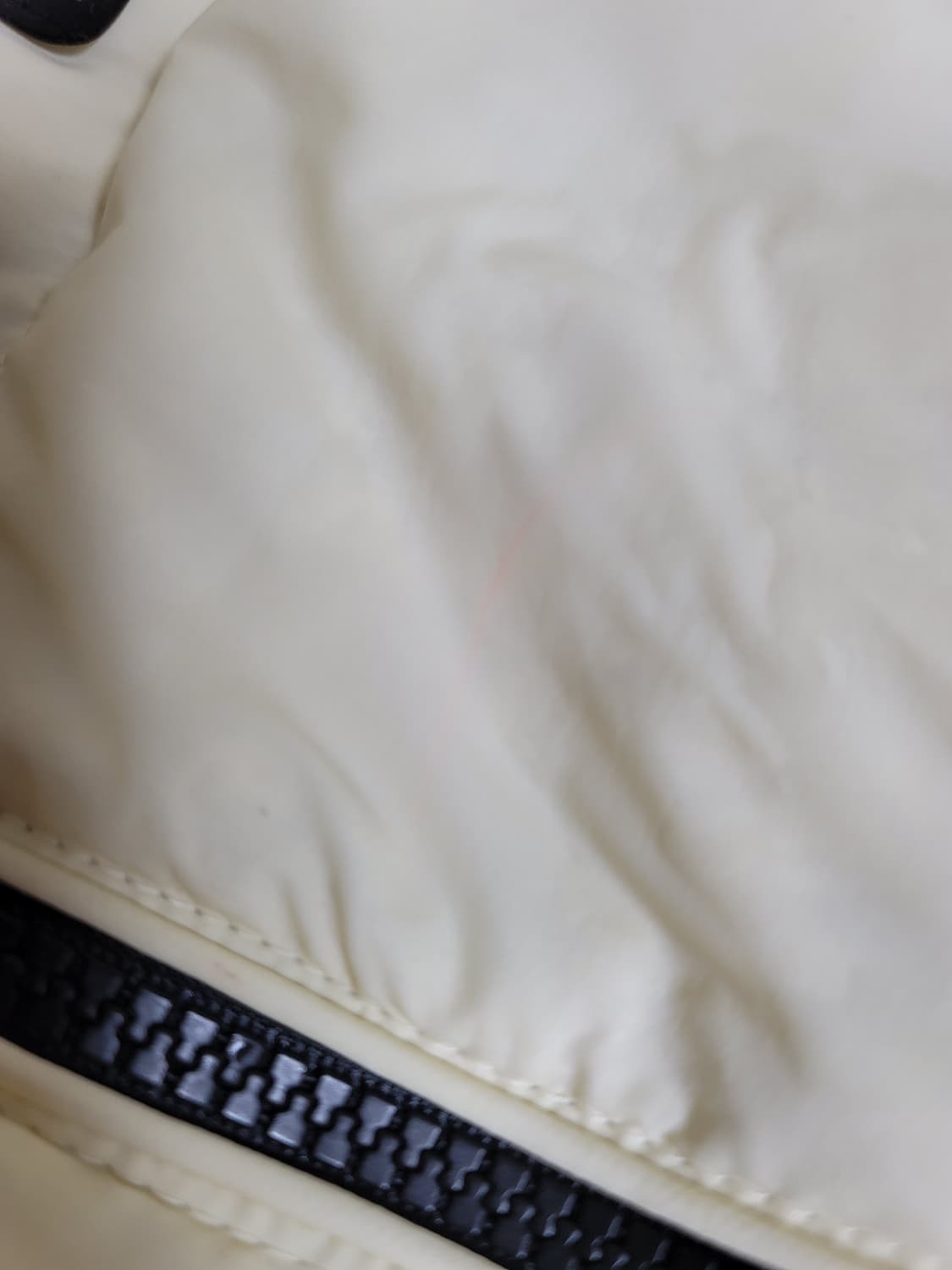 내셔널지오그래픽 구스다운패딩 아이보리 95사이즈 상태굿 상품이미지6