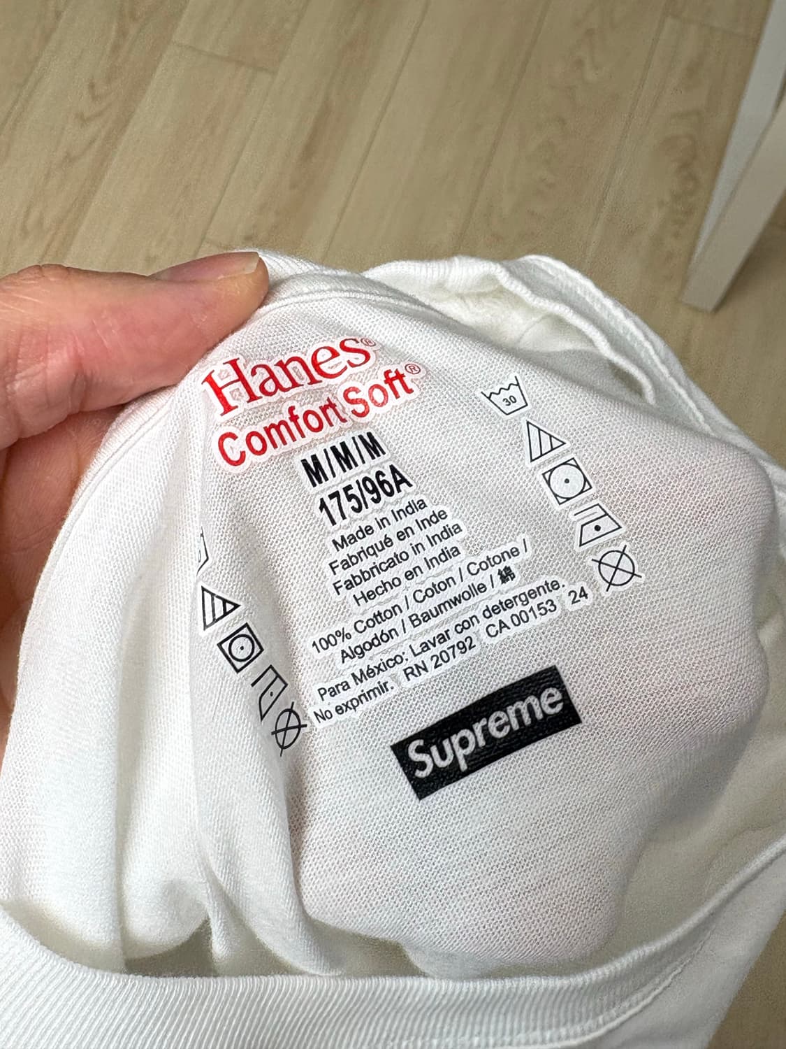 슈프림 헤인즈 3장 판매합니다.  상품이미지3