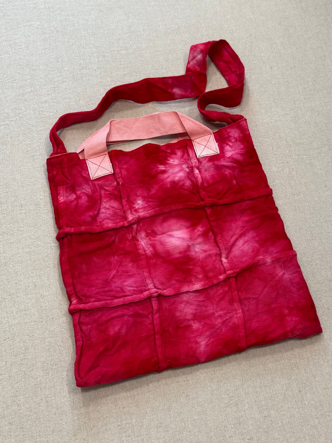 꼼데가르송 레드 다잉 울 큐브 토트백 상품이미지4