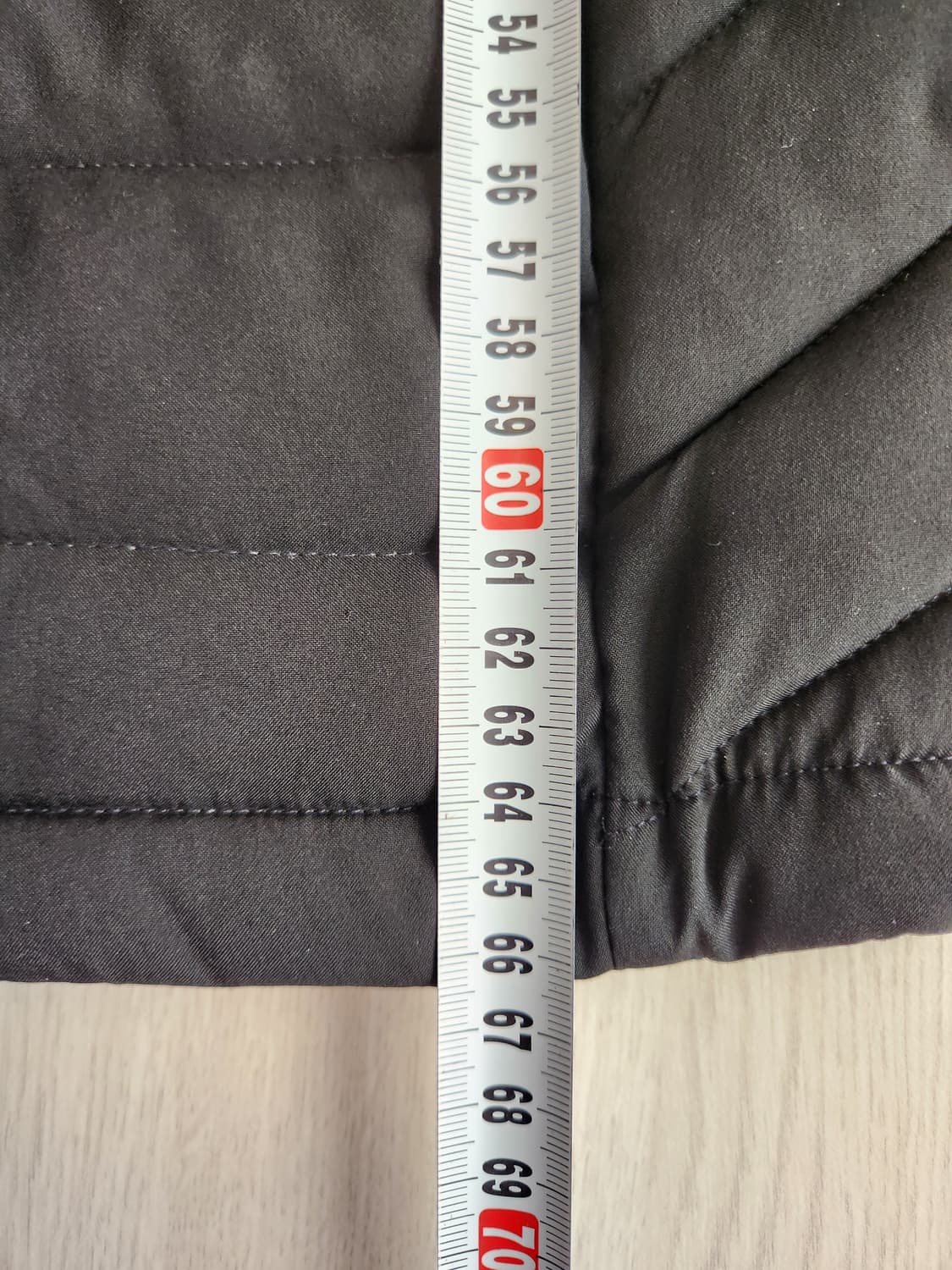 네파 구스다운 경량패딩 사이즈xl

사용감은 있지만 오염 하자 없이 깨끗 상품이미지8