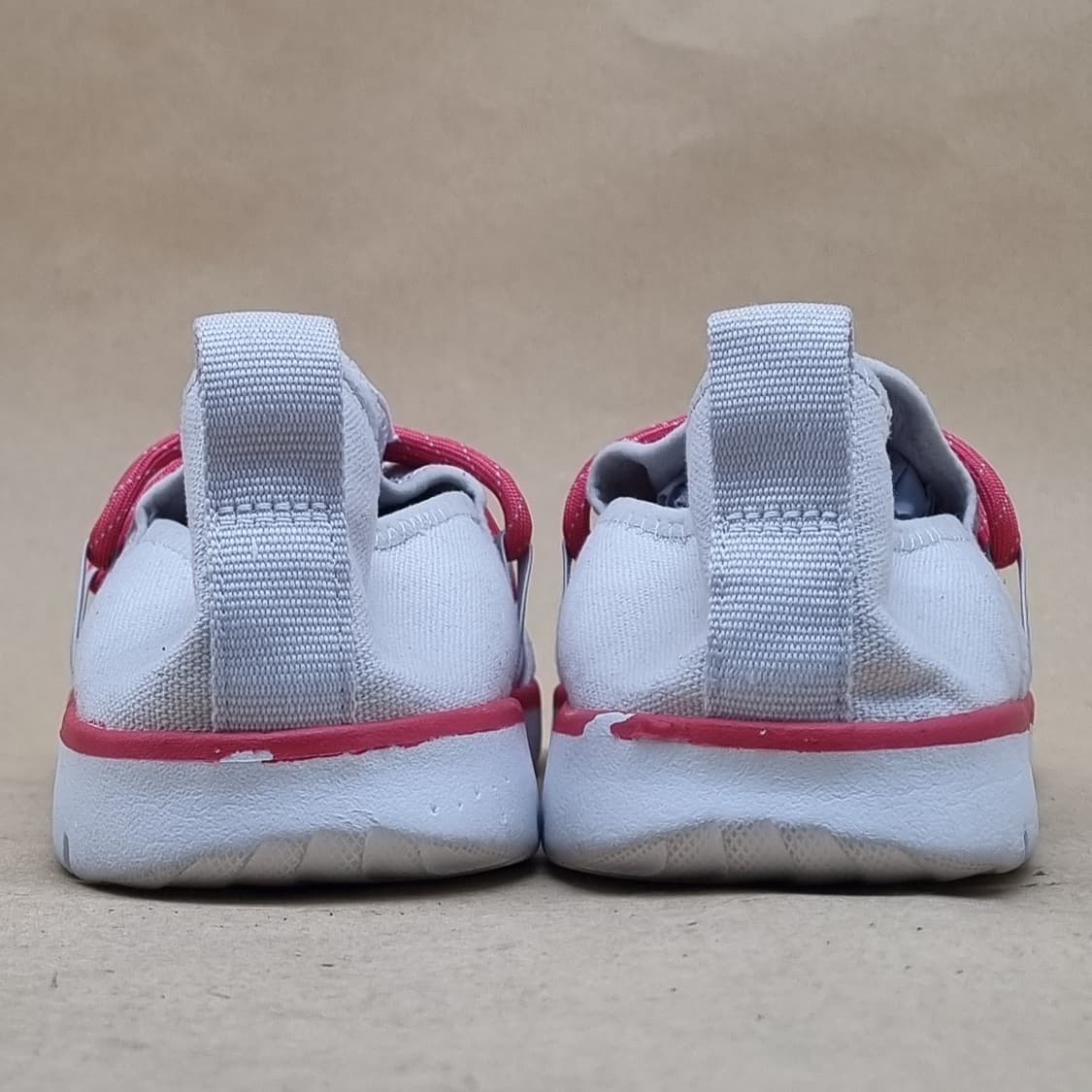 어그 캔브리안 여성 슬립온 235 상품이미지4