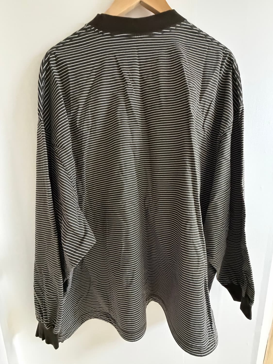 Is-ness 이즈네스 발룬 롱슬리브 L 상품이미지2