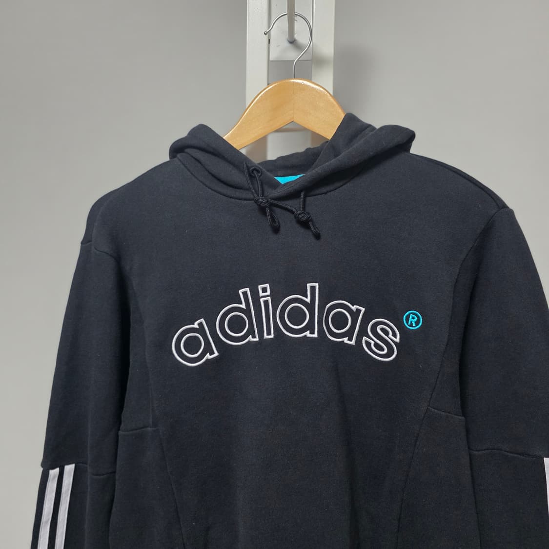 아디다스 후드티 상품이미지2