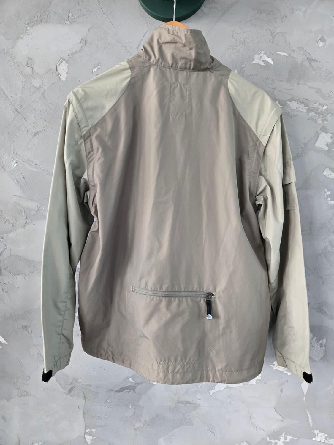 나이키 ACG 바람막이 베이지 색상 100사이즈 상품이미지2