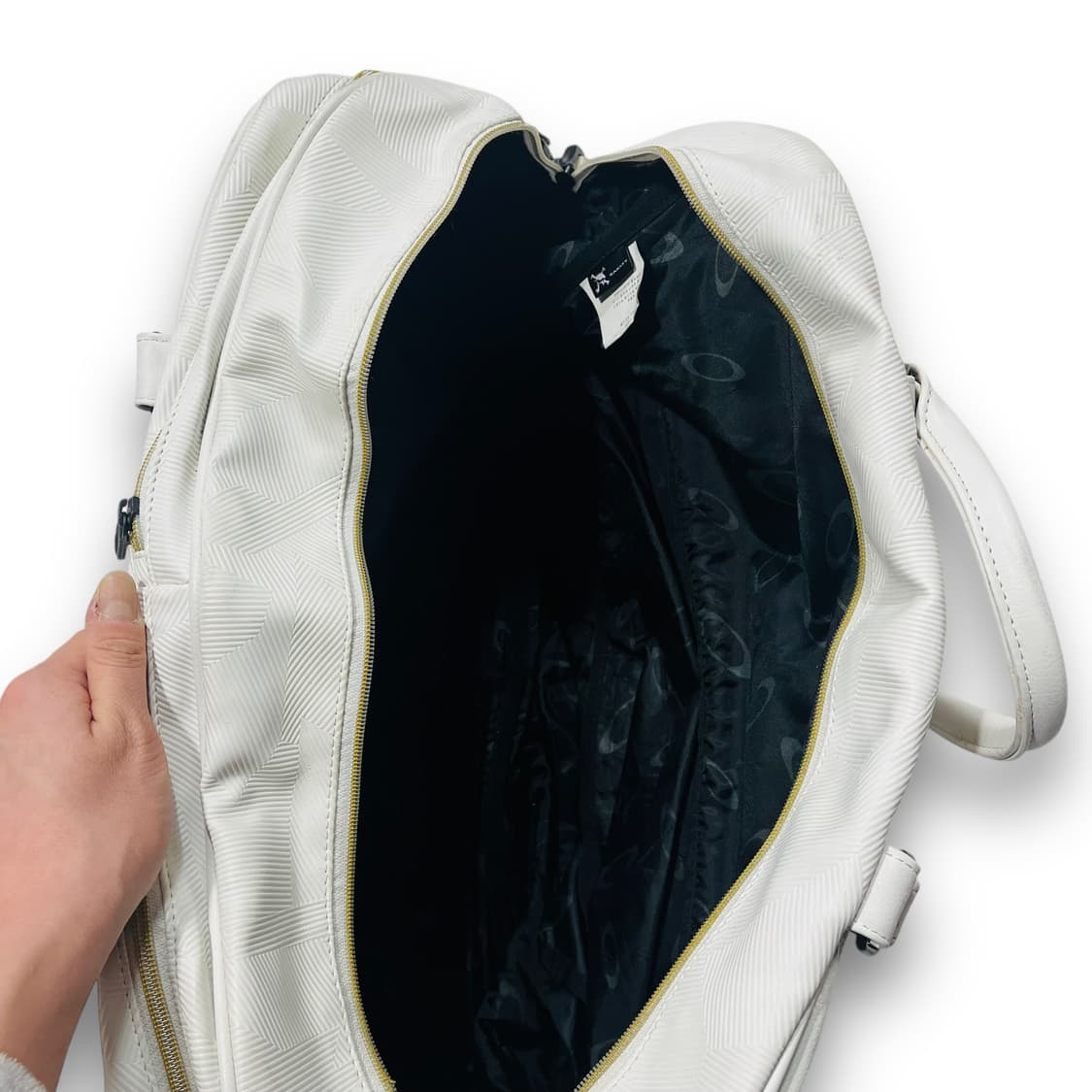 오클리 스컬 골드 자수 로고 화이트 보스턴 크로스백 상품이미지8