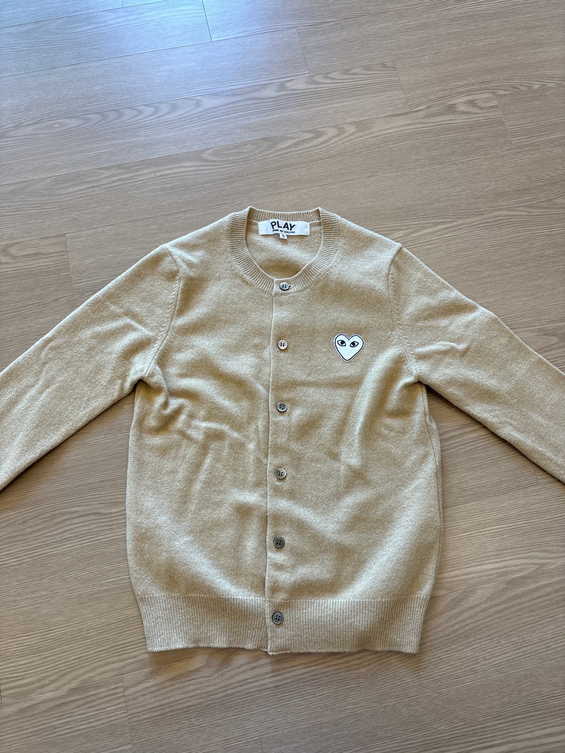 정품 꼼데가르송 가디건 s사이즈 베이지 상품이미지2