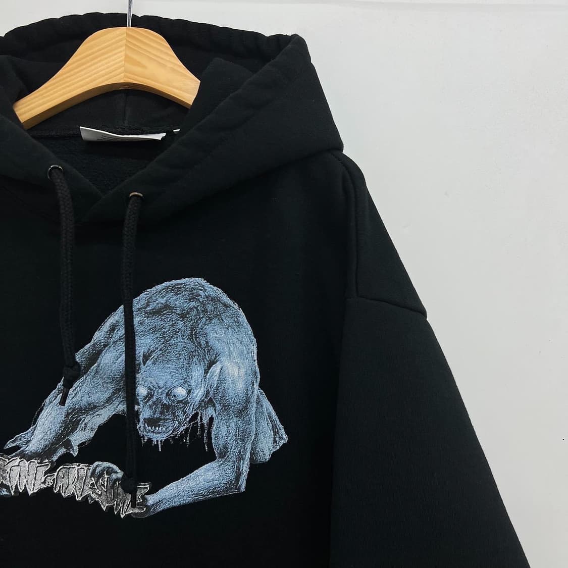 퍼킹 어썸 언데드구울 블랙 헤비스웻 후디 상품이미지3