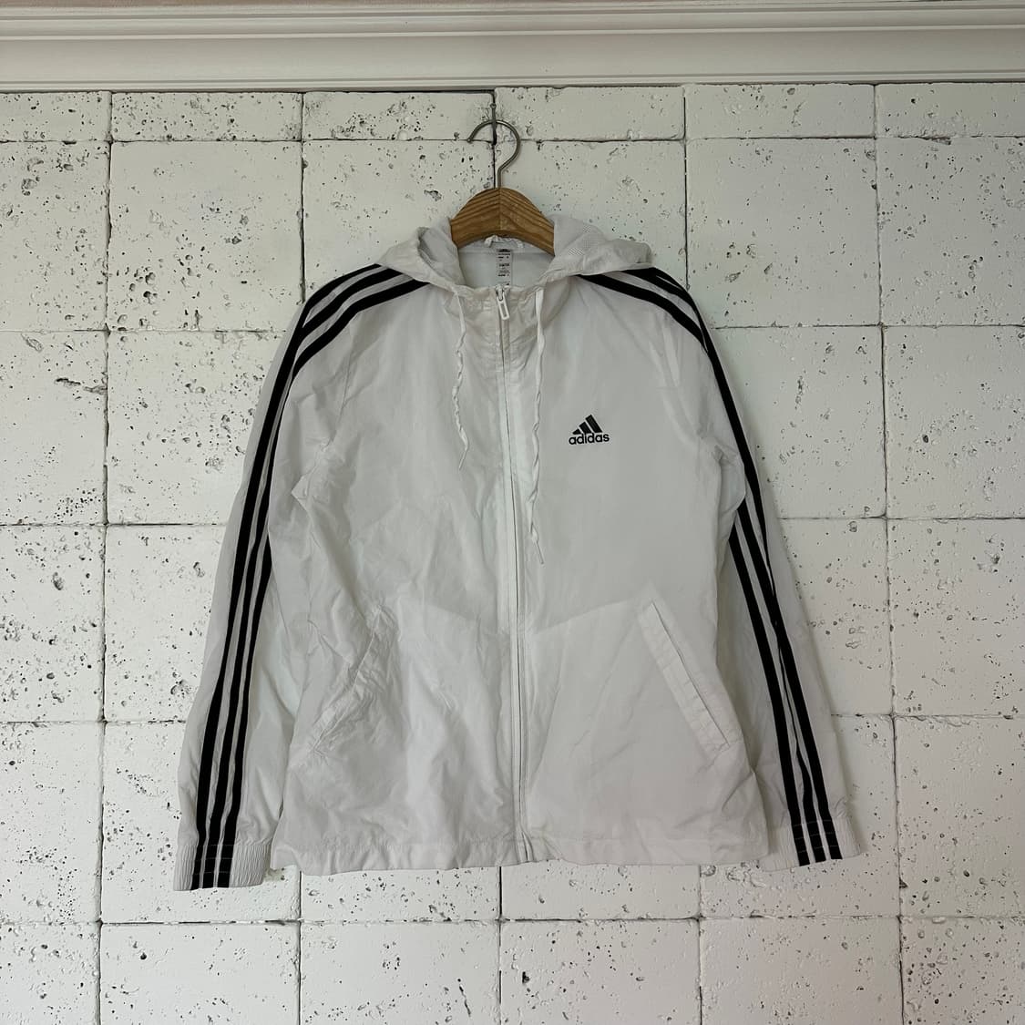 우먼M 아디다스 러닝 바람막이 상품이미지1