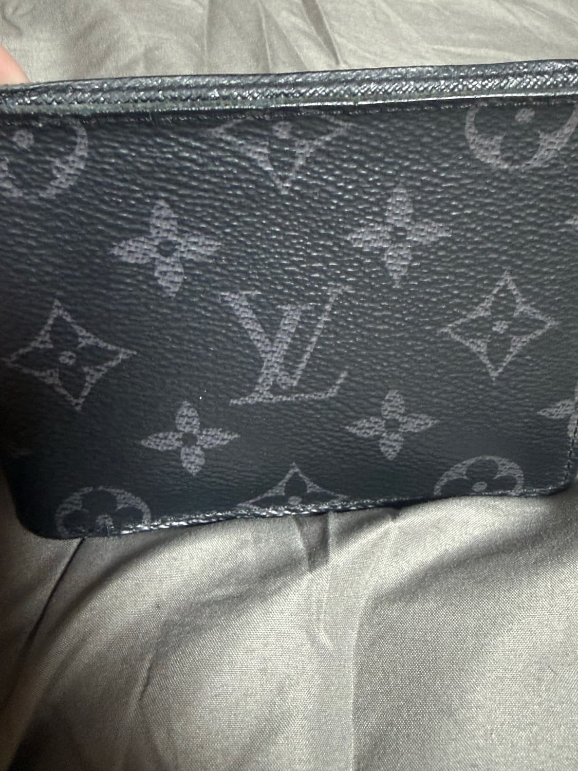 루이비통 모노그램 이클립스 반지갑 팝니다 상품이미지1