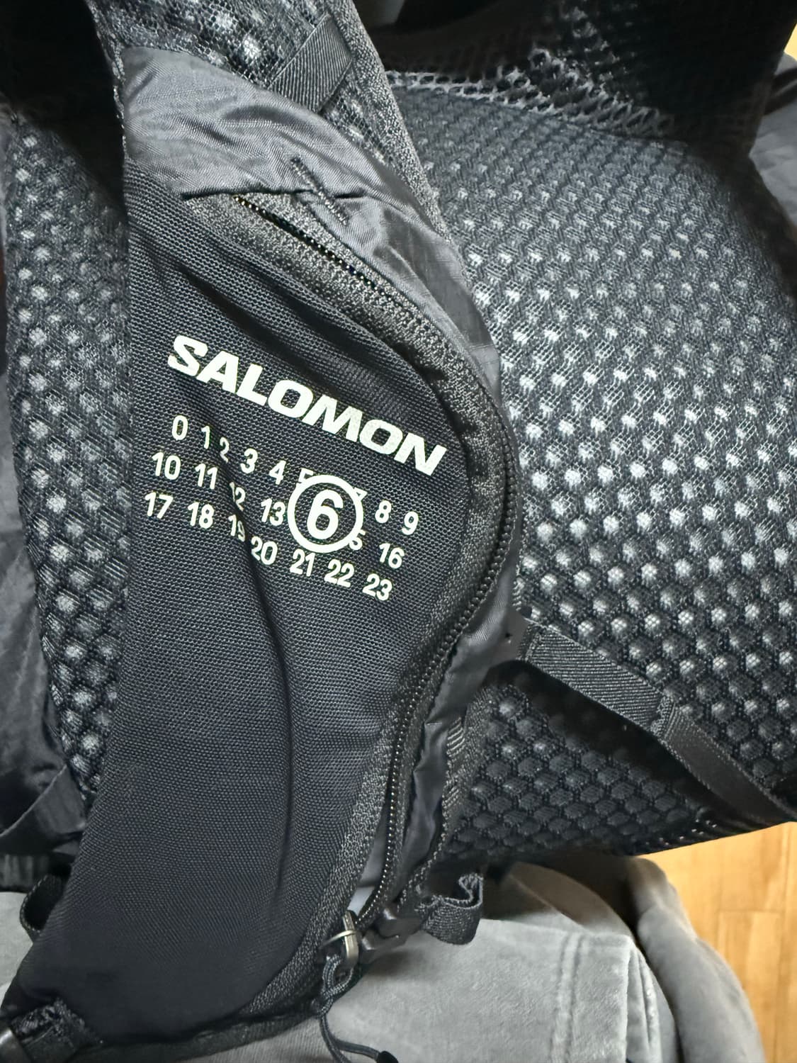 살로몬 x MM6 XT-15 백팩 블랙 상품이미지2