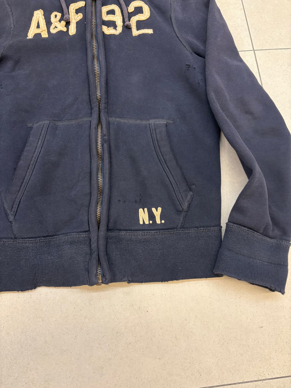 아베크롬비 AF92 디스트레스드 후드집업 네이비 상품이미지6