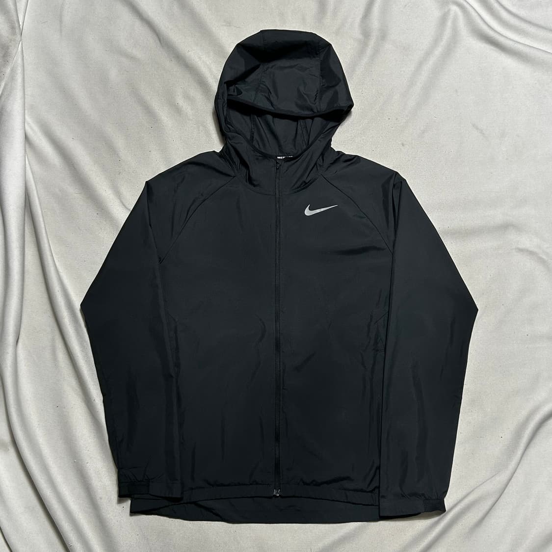 M 나이키 러닝 블랙 후드 바람막이 상품이미지2