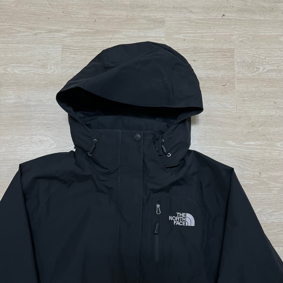 노스페이스 여성 하이벤트 바람막이 자켓 [블랙] M/90 상품이미지2