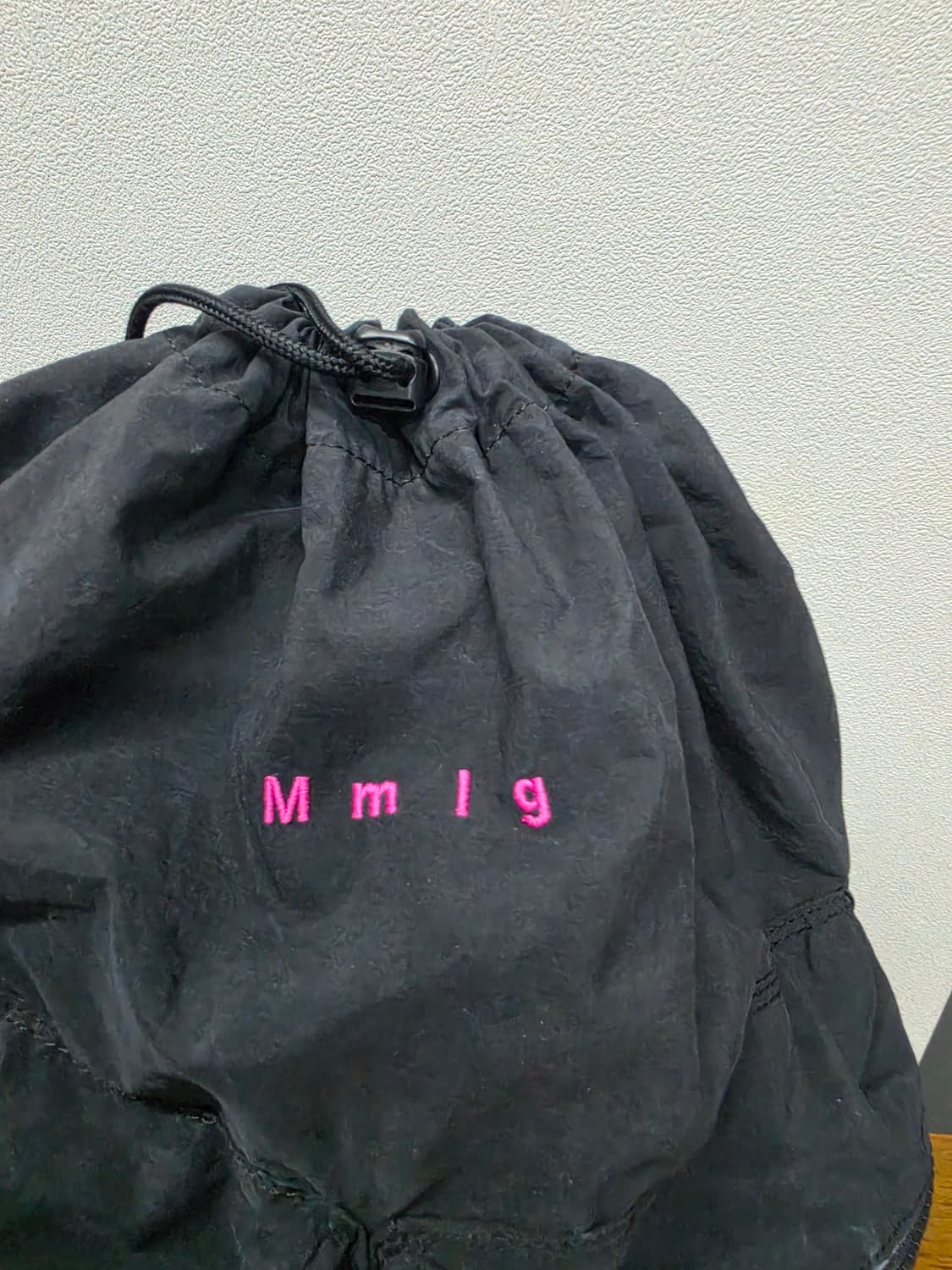 MMLG 블랙 드로우스트링 백팩 상품이미지4