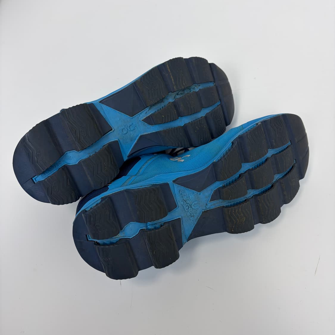 온러닝 클라우드서퍼 신발 운동화 상품이미지8