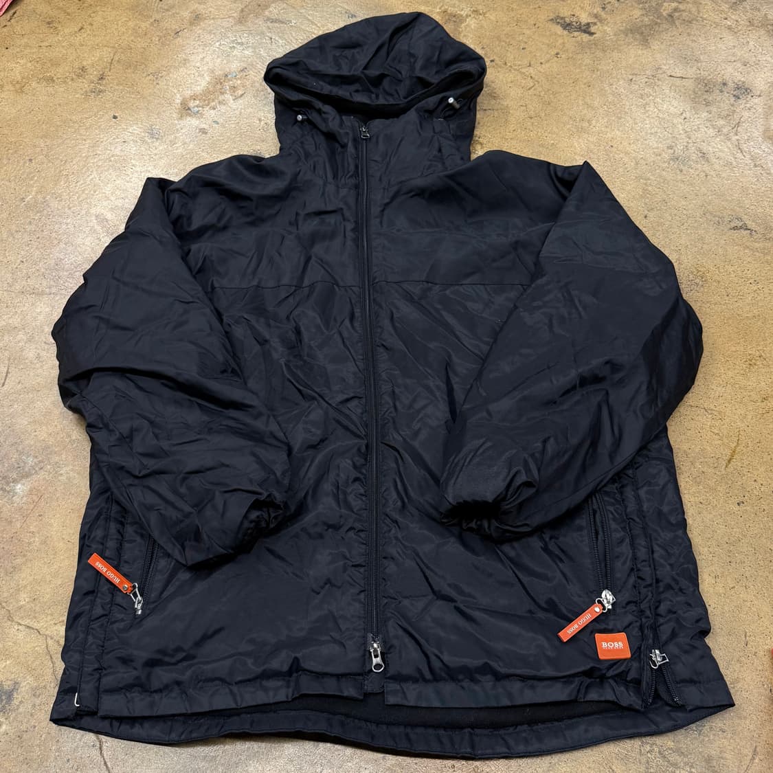 [정품] 휴고 보스 블랙 후드 바람막이 점퍼 b18 상품이미지2