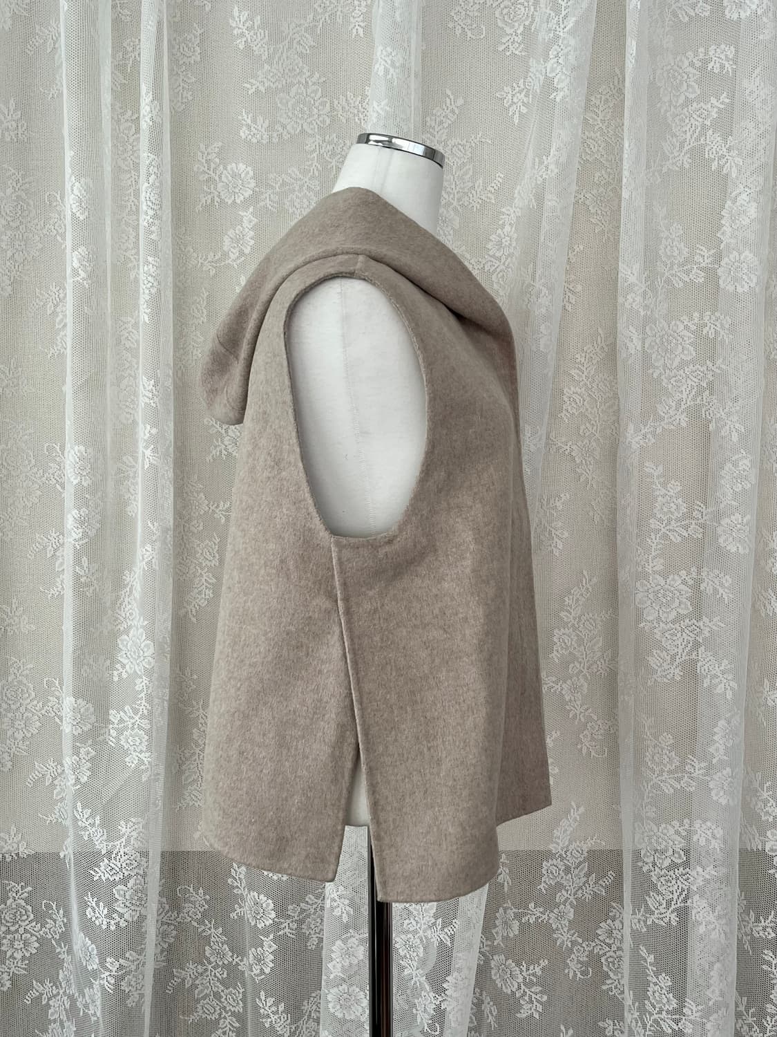 XS/S) 코스 COS 울 후드 베스트 베이지 상품이미지2