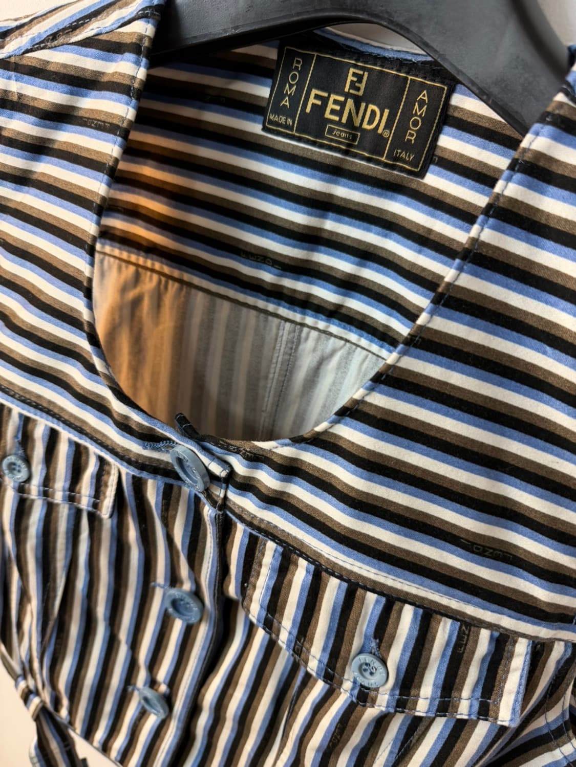 펜디 스트라이프 크롭 베스트 상품이미지4